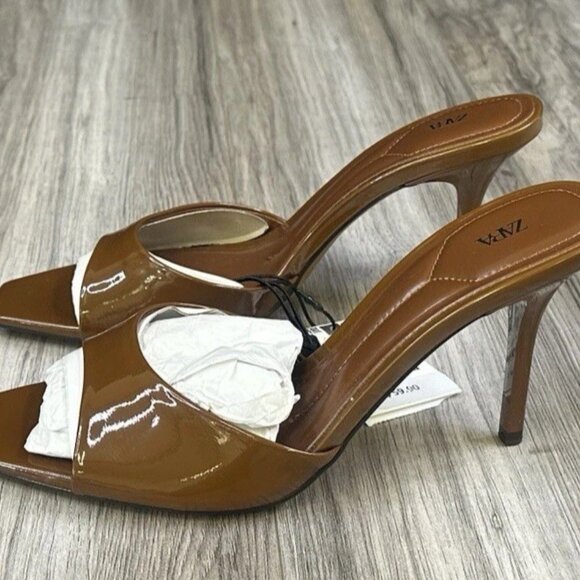 ZARA Patent Leather Stilleto Heeled sandals - Picture 4 of 10